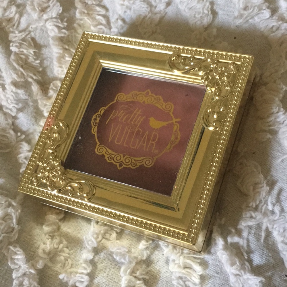 Pretty Vulgar Blush